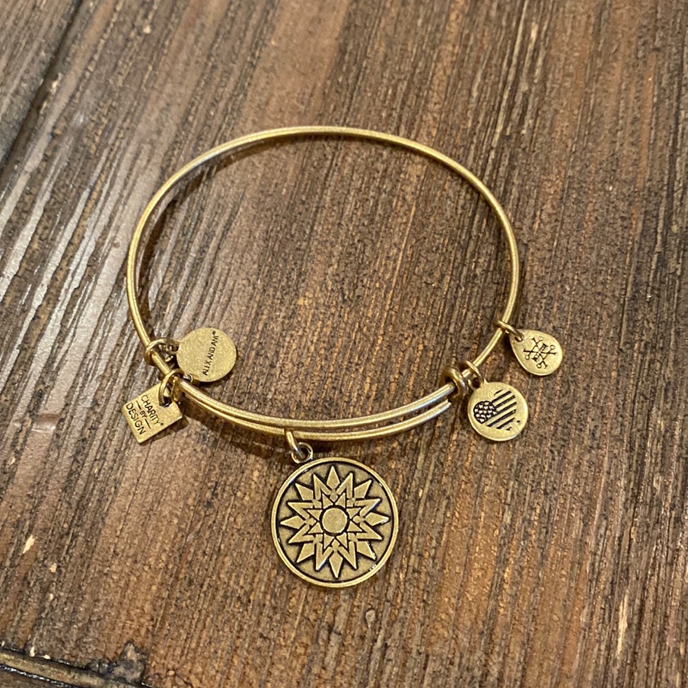 Alex & Ani Bracelet New Beginnings Sun Charm Gold